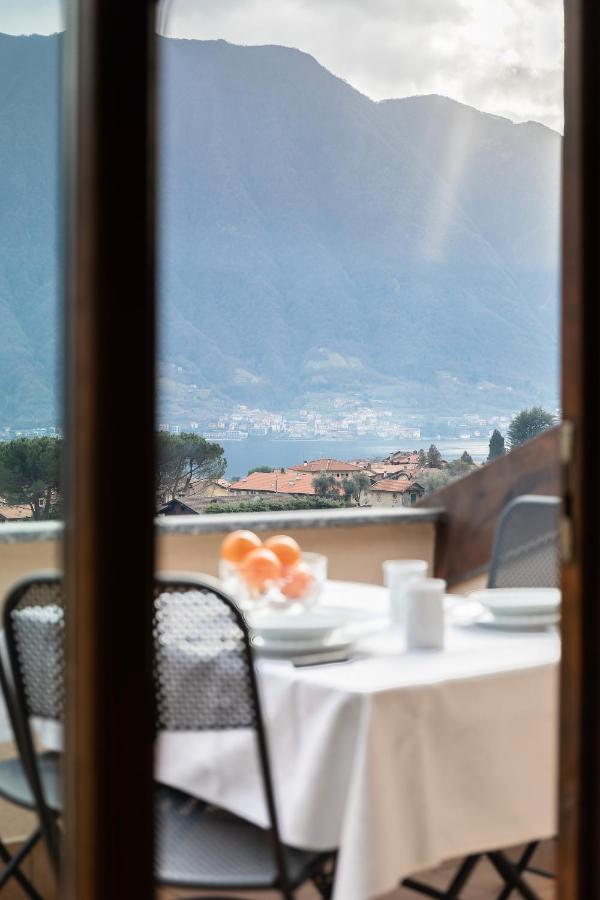 Apartamento Mansarda I Cipressi Lenno Exterior foto